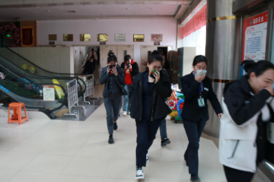 以演促練  提升意識筑防線(xiàn) ; 護航營(yíng)運  人防技防保安全